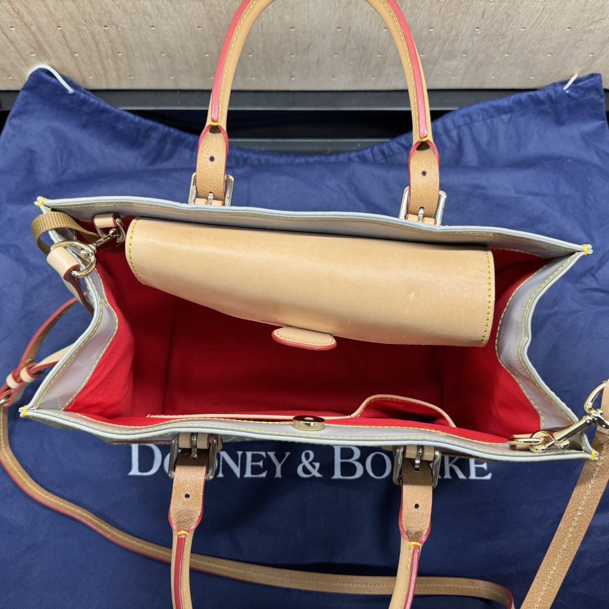 Dooney & Bourke Dooney & Bourke Patent Leather Shoulder Bag Satchel Size ONE SIZE - 17 Thumbnail