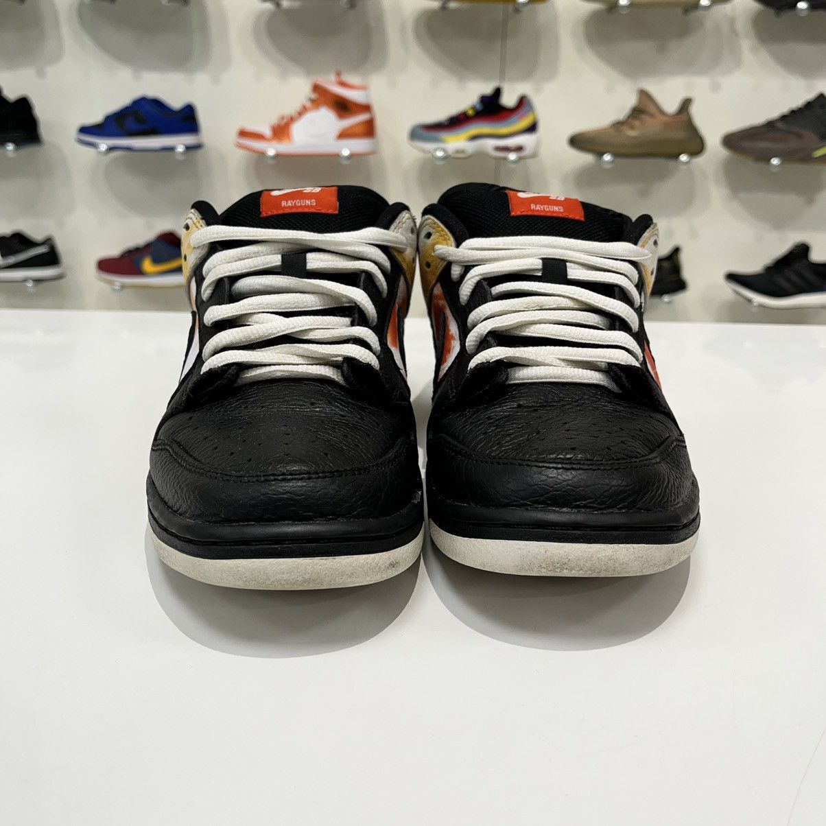 Nike SB Nike SB Dunk Low Raygun Tie-Dye Black Size US 10 / EU 43 - 9 Thumbnail