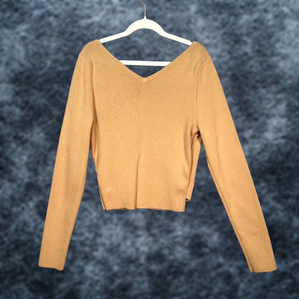 Vintage 525 America Womens Small Beige V-Neck Long Sleeve Knit Sweater Top Shirt Pullover Casual Winter Fall Spring Womens Size S / US 4 / IT 40 - 1 Thumbnail