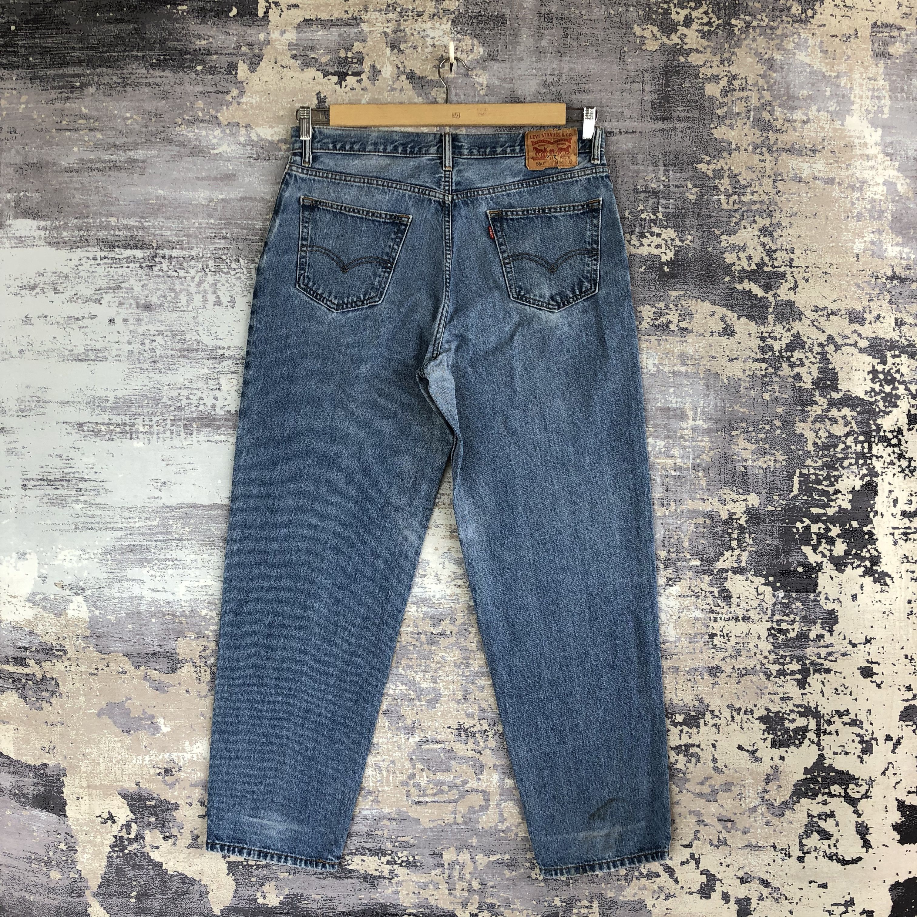 Levi's Vintage Levi's Faded Jeans Levis Light Wash Baggy Denim Size US 36 / EU 52 - 2 Thumbnail