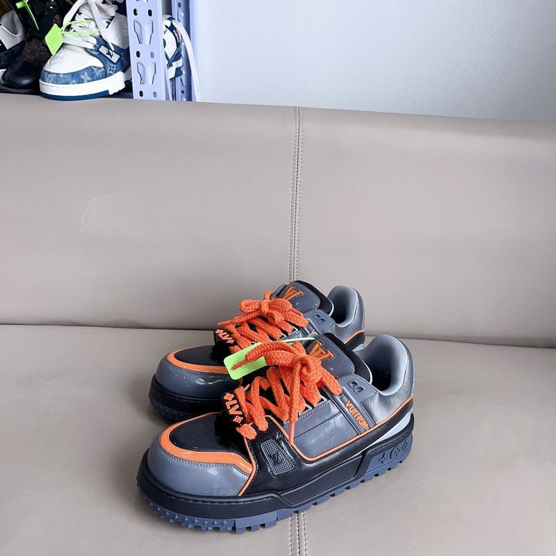 Louis Vuitton Louis Vuitton Trainer Maxi Low-Top Sneakers 0079 Size US 9.5 / EU 42-43 - 1 Thumbnail