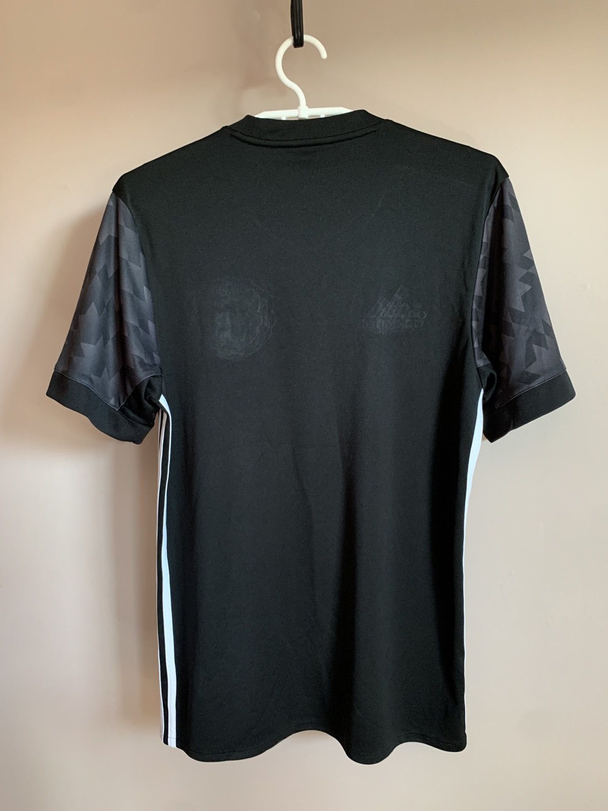Adidas Manchester United 2018 Away Football Shirt Adidas Soccer S Size US S / EU 44-46 / 1 - 2 Thumbnail