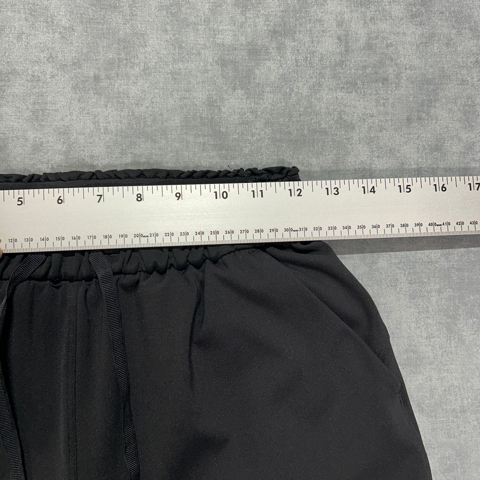 Lululemon Lululemon Keep Moving athletic casual stretch pants womens 4 Size 27" / US 4 / IT 40 - 5 Thumbnail