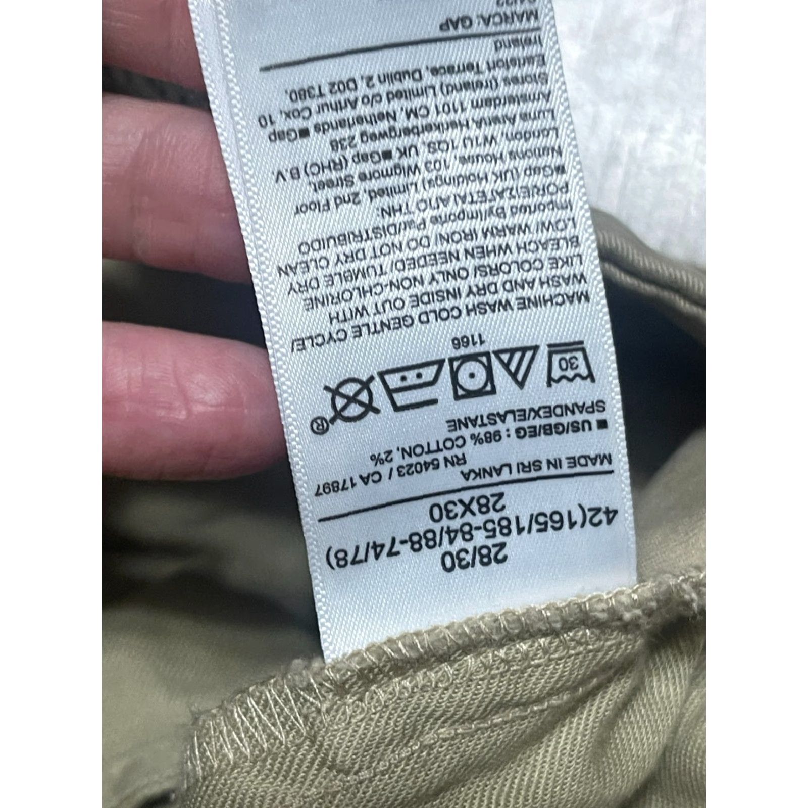 Gap GAP Pants Men’s 28/30 Khaki Straight Pockets Beige Beige Chino 30 In Inseam Pockets Mens Size US 28 / EU 44 - 5 Thumbnail