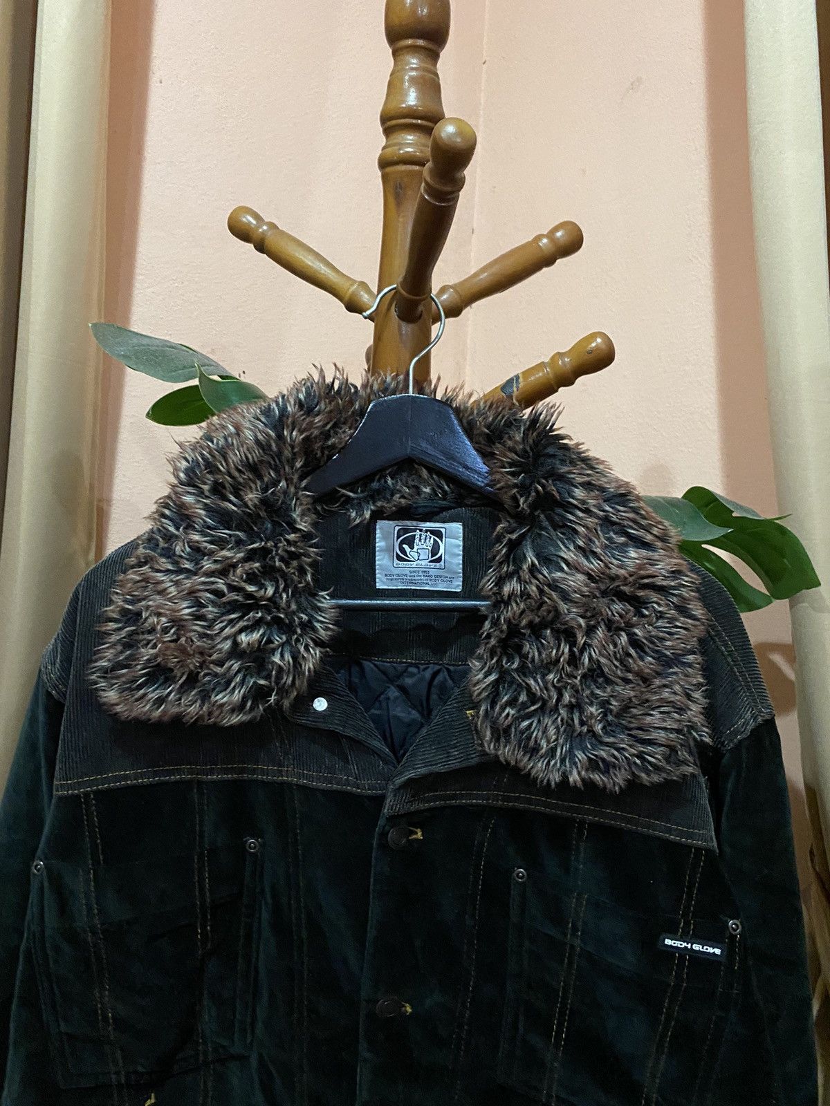 Body Glove Vintage Black Body Glove Corduroy Sherpa-Lined Jacket Size US M / EU 48-50 / 2 - 4 Thumbnail