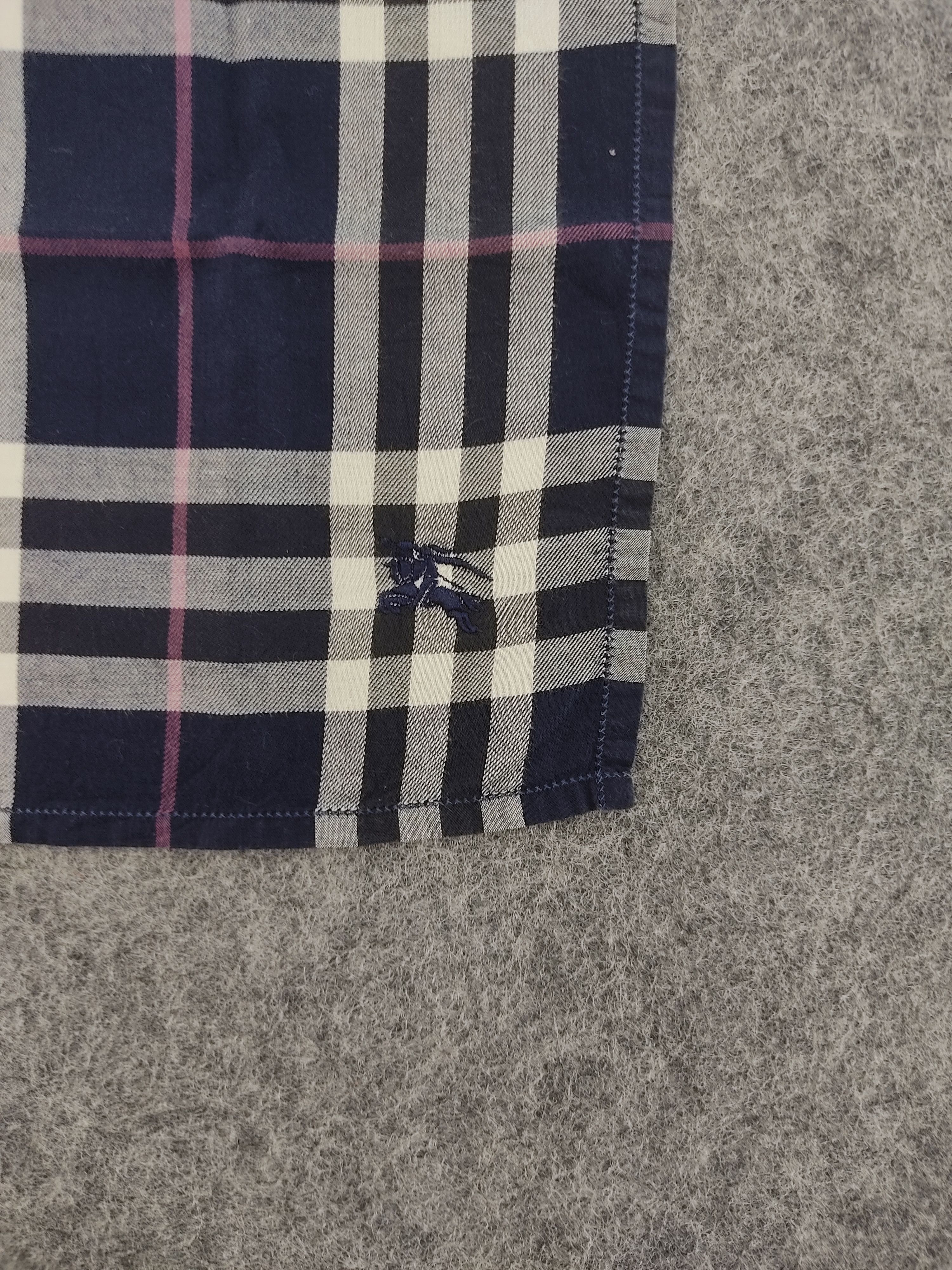 Burberry Vintage Burberry Handkerchief Neckerchief Bandana H047D Size ONE SIZE - 4 Thumbnail