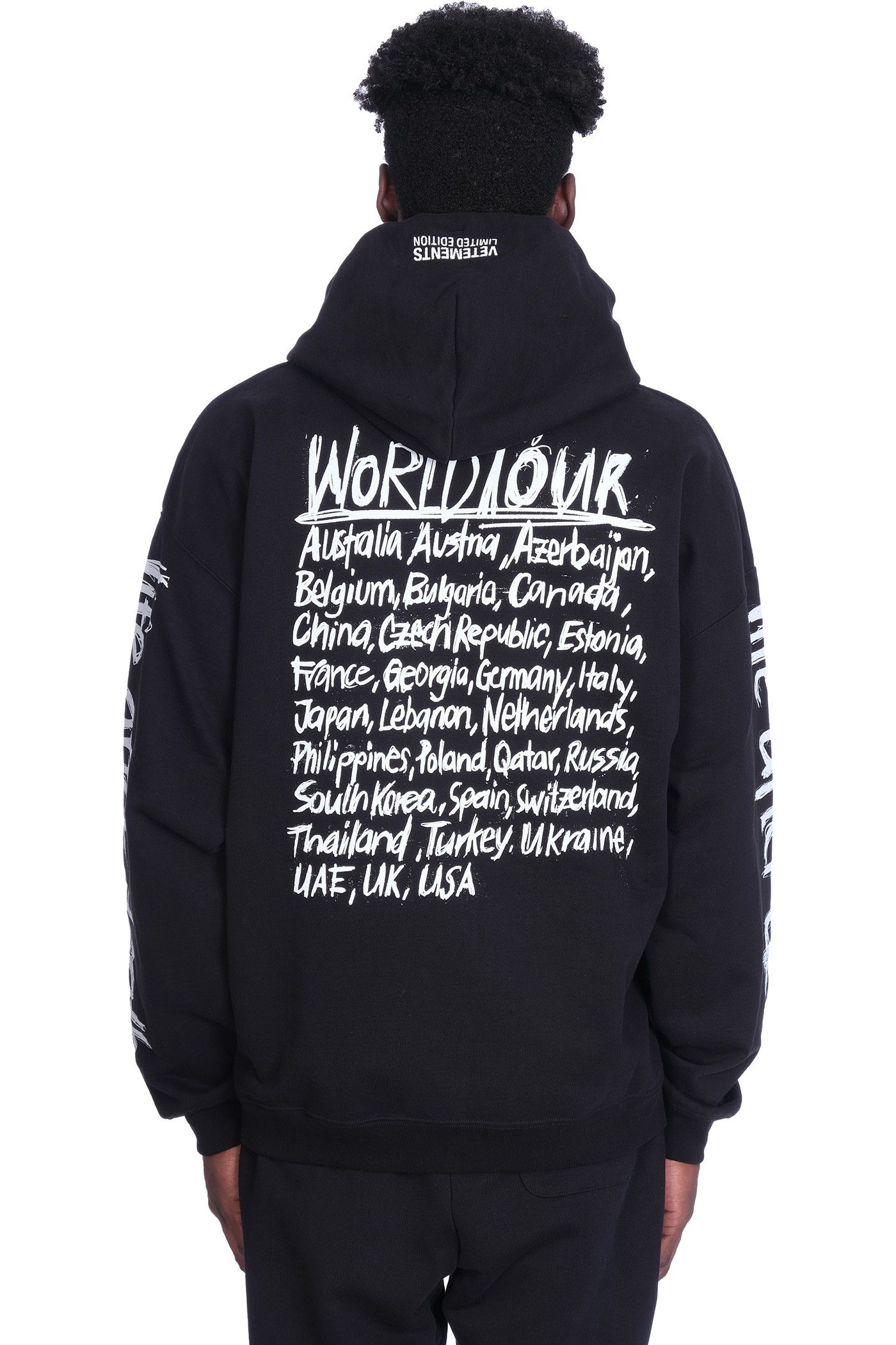 Vetements o1y0924 Hooded Sweatshirt in Black Size US S / EU 44-46 / 1 - 3 Thumbnail