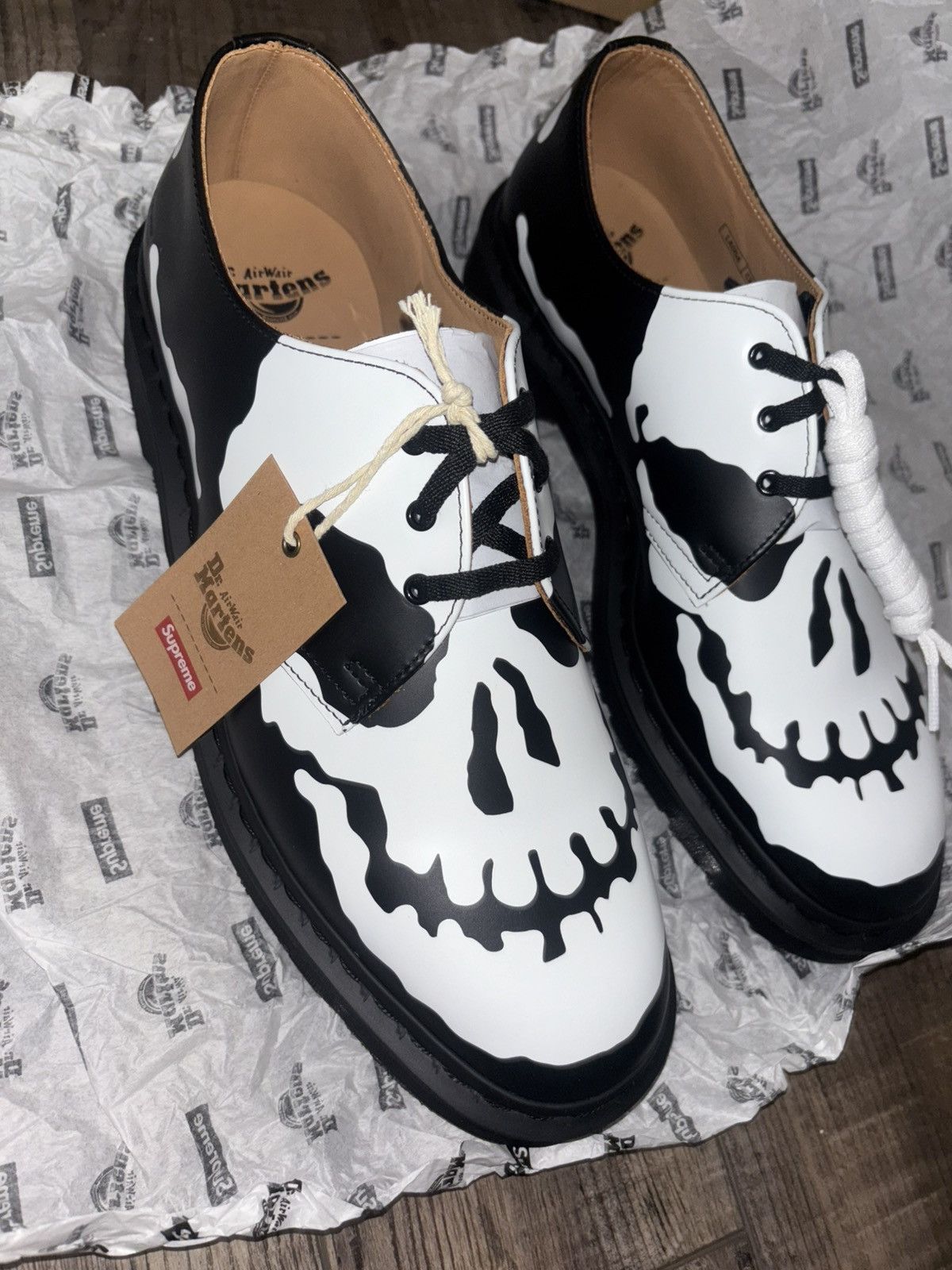 Supreme Dr. Martens 1461 3-Eye Shoe Size US 10.5 / EU 43-44 - 3 Thumbnail