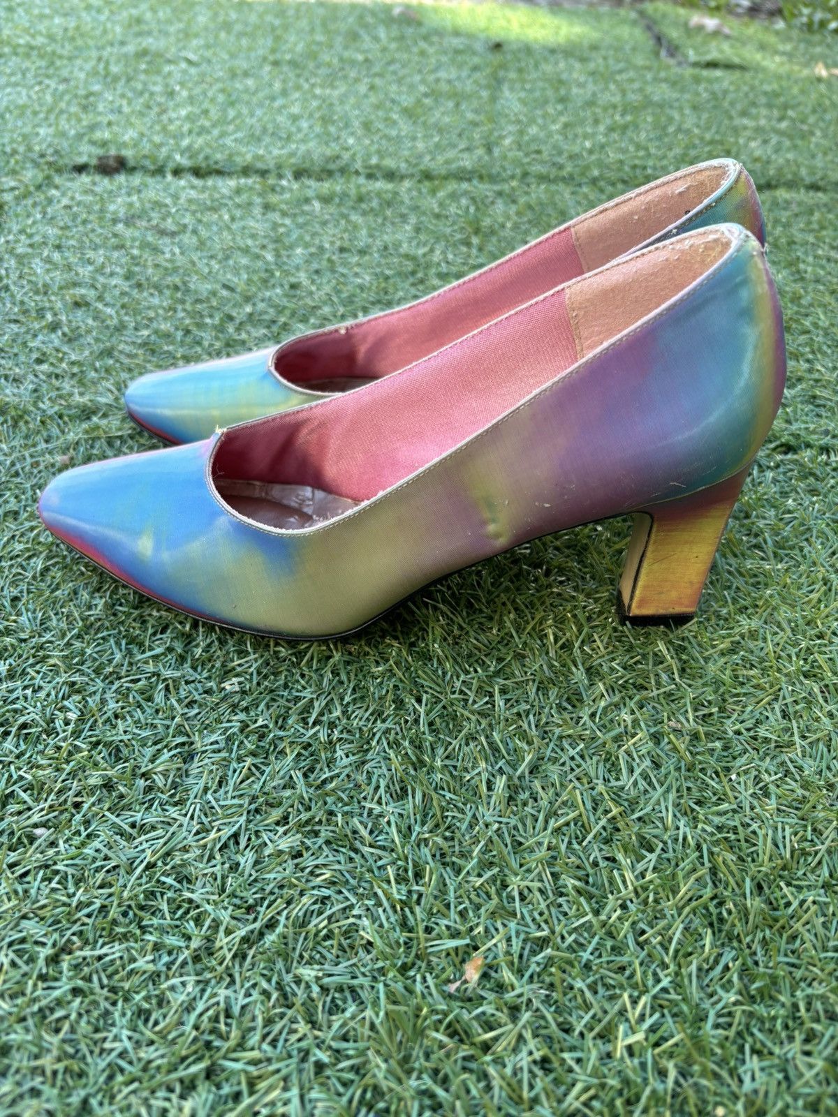 Other 80s Iridescent Rainbow 3.5” Stiletto Heels Size US 6 / IT 36 - 5 Thumbnail
