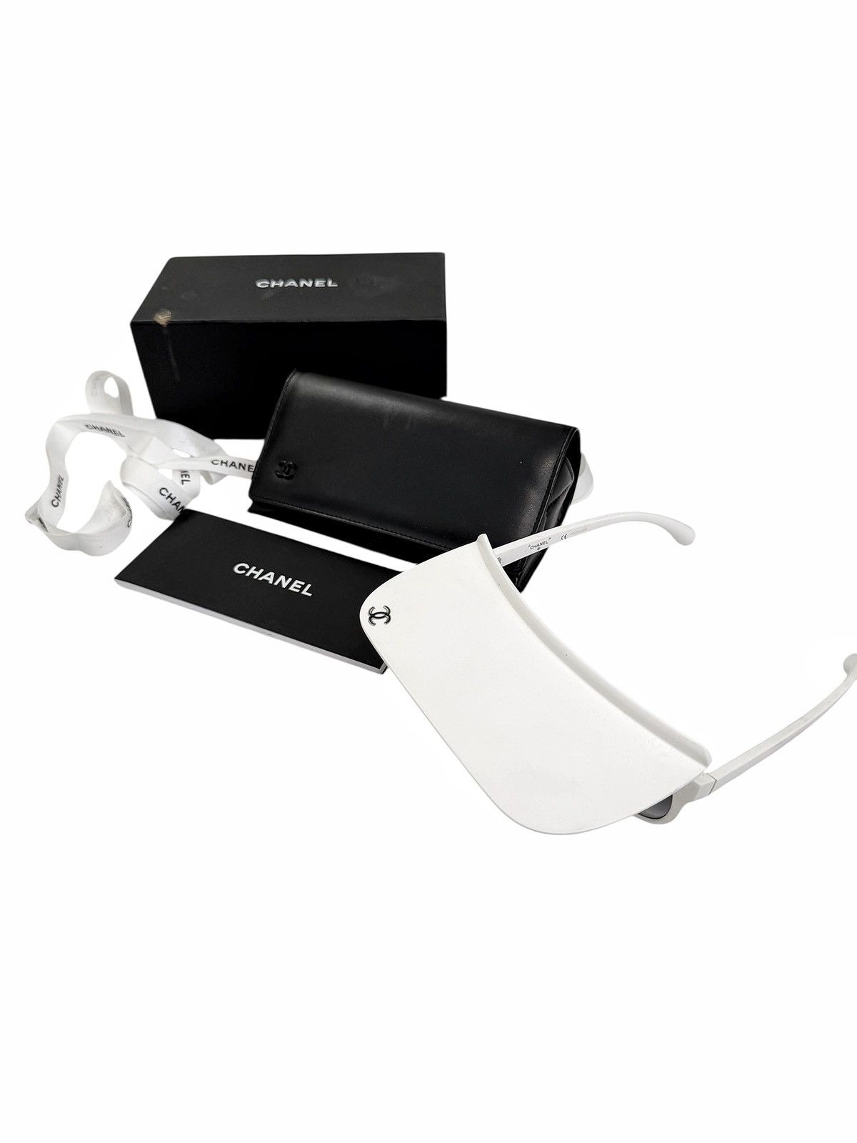 Chanel RARE Flip Visor White Sunglasses Size ONE SIZE - 5 Thumbnail