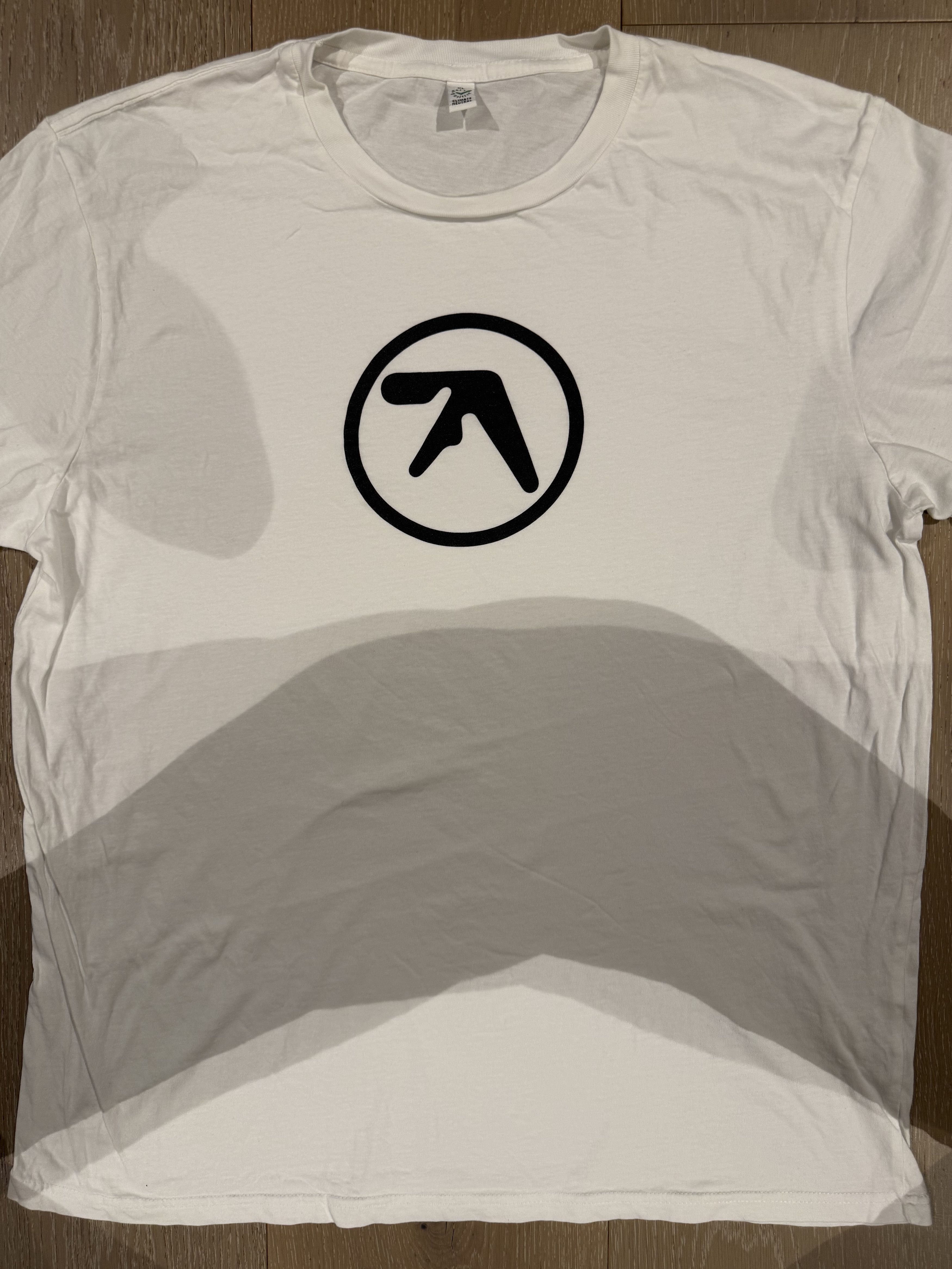 Band Tees 💚 Aphex Twin Logo Tee White X-Large Size US XL / EU 56 / 4 - 2 Thumbnail