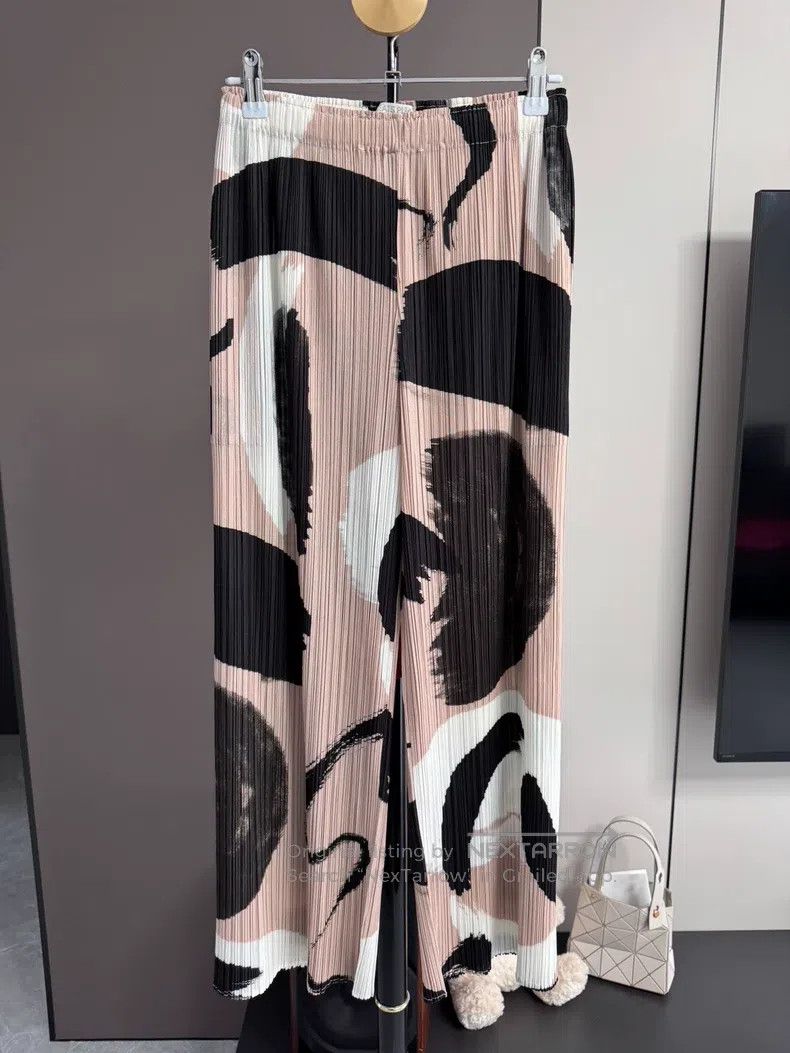 Issey Miyake Issey Miyake Pink Ink Wash Loose Straight Trousers Size 25" / US 0 / IT 36 - 1 Thumbnail