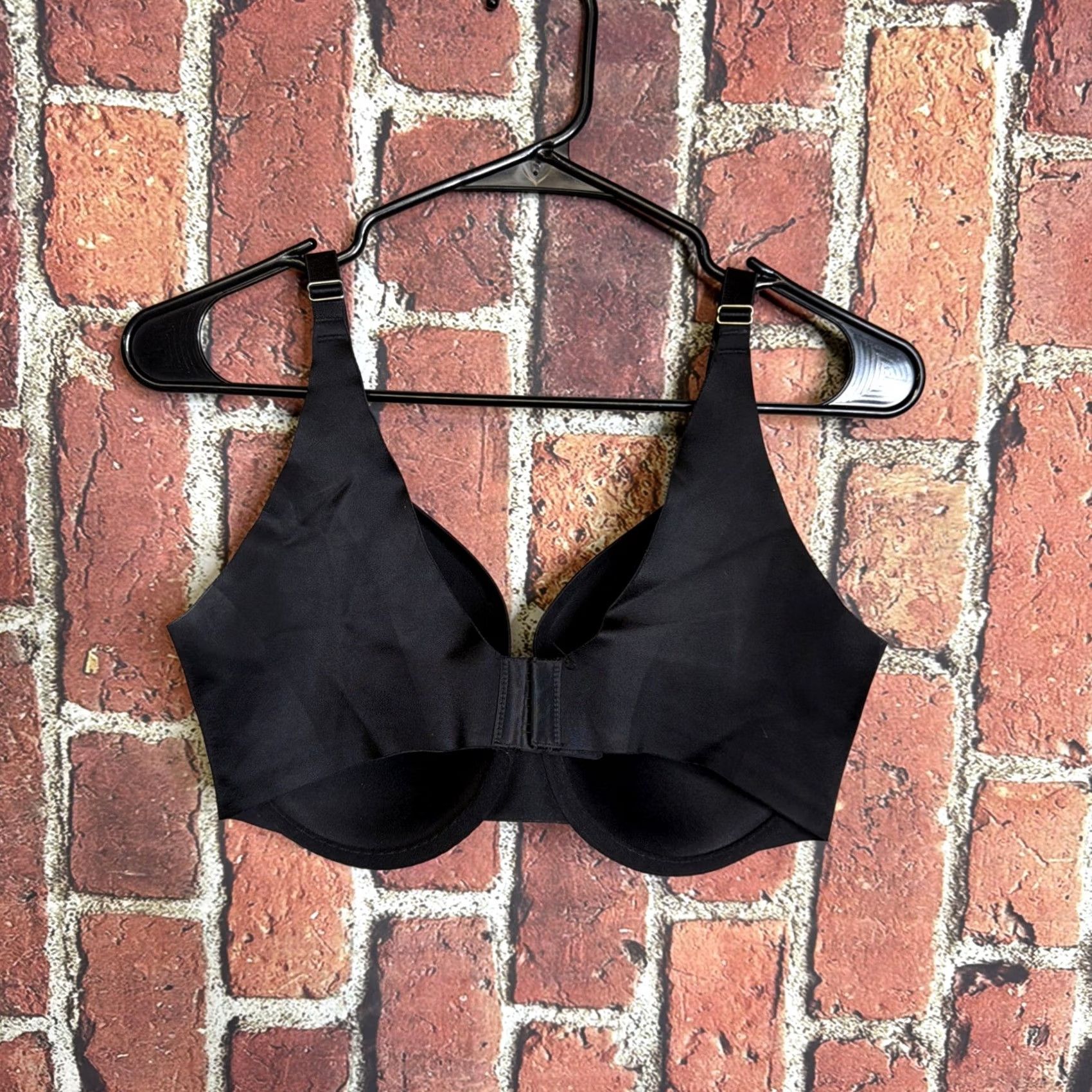 Vintage Soma Vanishing Back Bra 34DDD Black Full Coverage Underwire Stretch Back Closure Womens Size ONE SIZE - 2 Thumbnail