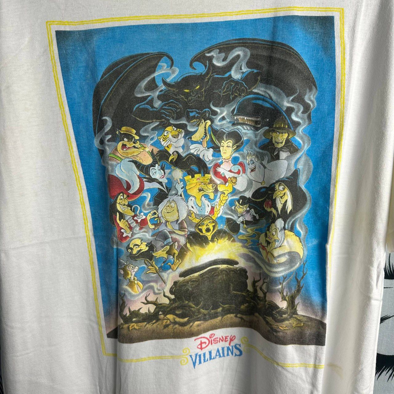 Vintage Rare Vintage 90s Disney Villains T-Shirt Size US XL / EU 56 / 4 - 5 Thumbnail