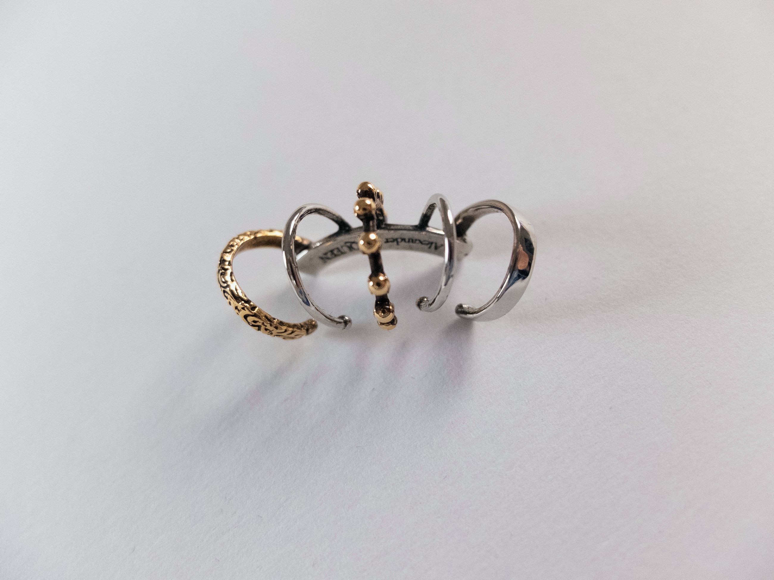 Alexander McQueen ALEXANDER MCQUEEN punk embellished metal ear cuff q Size ONE SIZE - 3 Thumbnail