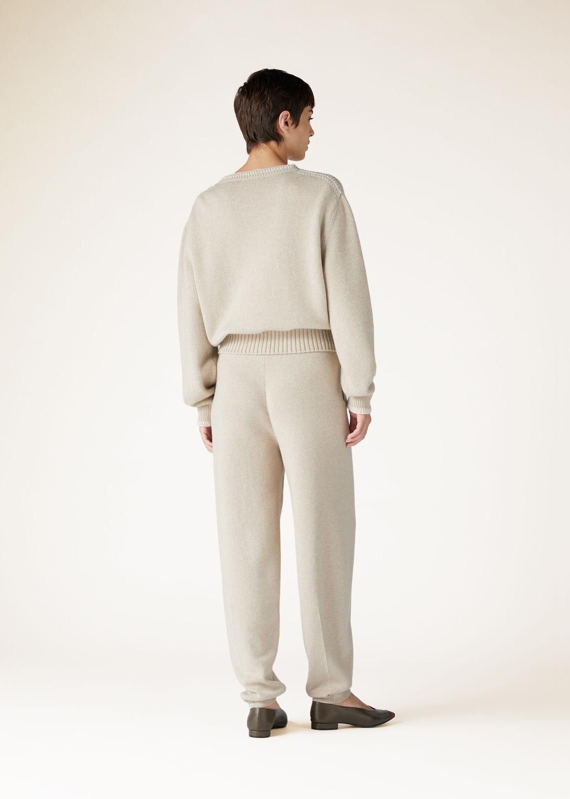 Loro Piana o1srvl11e0125 FAN6223 Ashi Embroidered Sweater in Beige Size M / US 6-8 / IT 42-44 - 5 Thumbnail