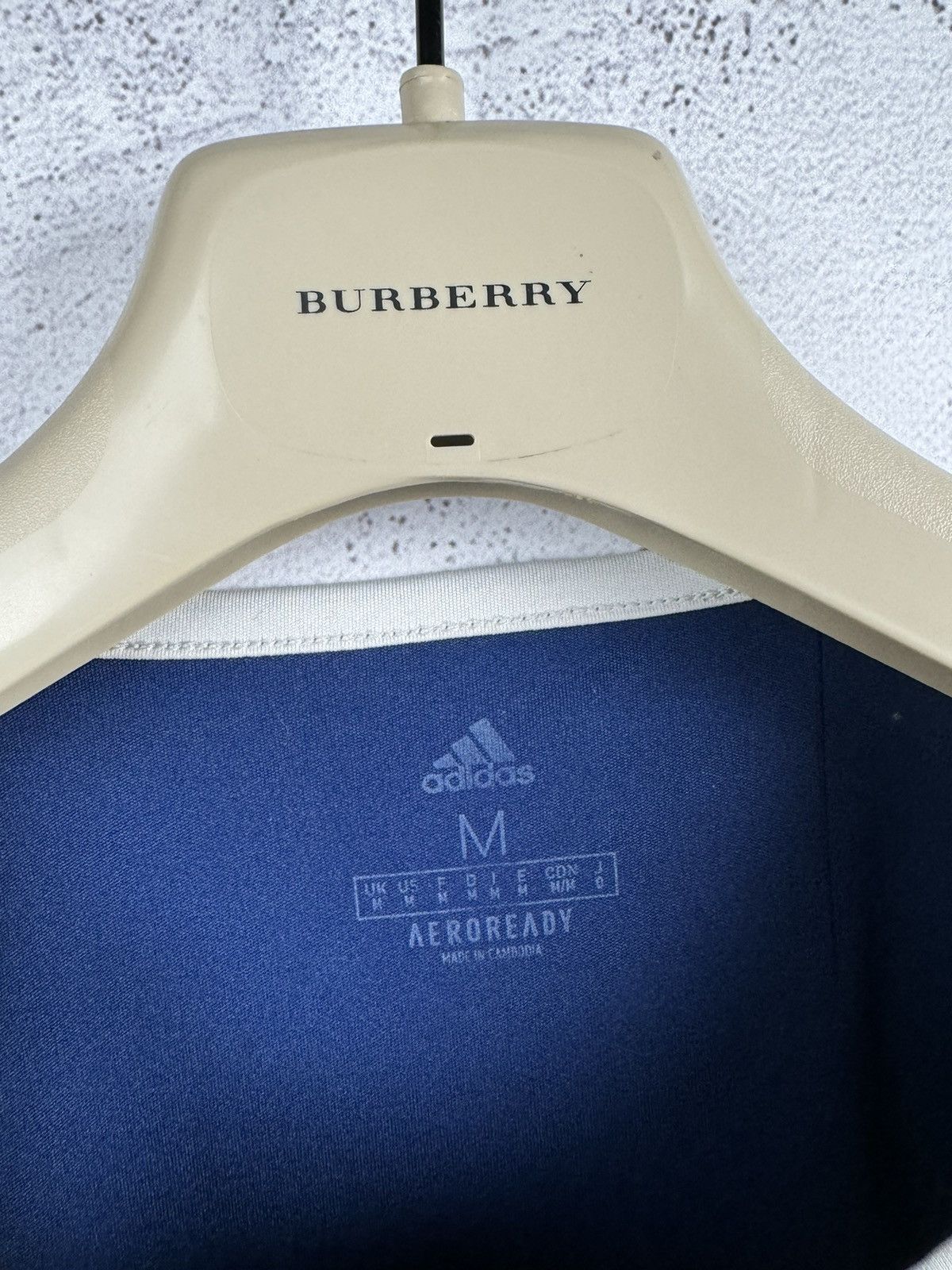 Adidas Adidas Soccer Jersey Nuneaton Borough 2 size M Size US M / EU 48-50 / 2 - 7 Thumbnail