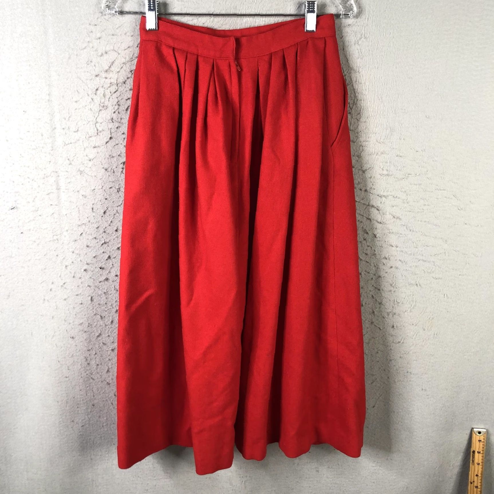 Vintage VINTAGE The Villager Skirt Womens Small Red Wool Blend Pleated Midi 80s Size 28" / US 6 / IT 42 - 2 Thumbnail