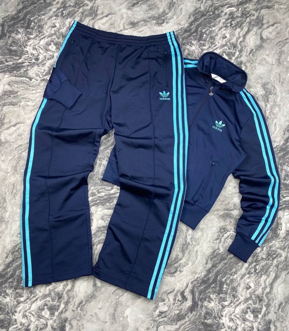 Adidas Vintage Adidas Tracksuit Jacket and Pants Balenciaga Style Size US M / EU 48-50 / 2 - 1 Thumbnail