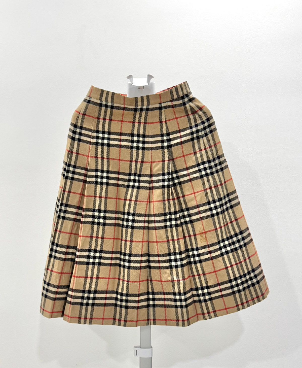 Burberry Vintage Burberry Nova Check Maxi Skirt Size 26" / US 2 / IT 38 - 2 Thumbnail