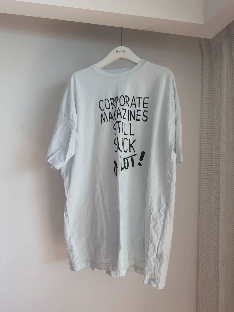 Vetements Vetements19fw“Corporate magzines Still Suck”short sleeves 2 Size US XS / EU 42 / 0 - 1 Thumbnail