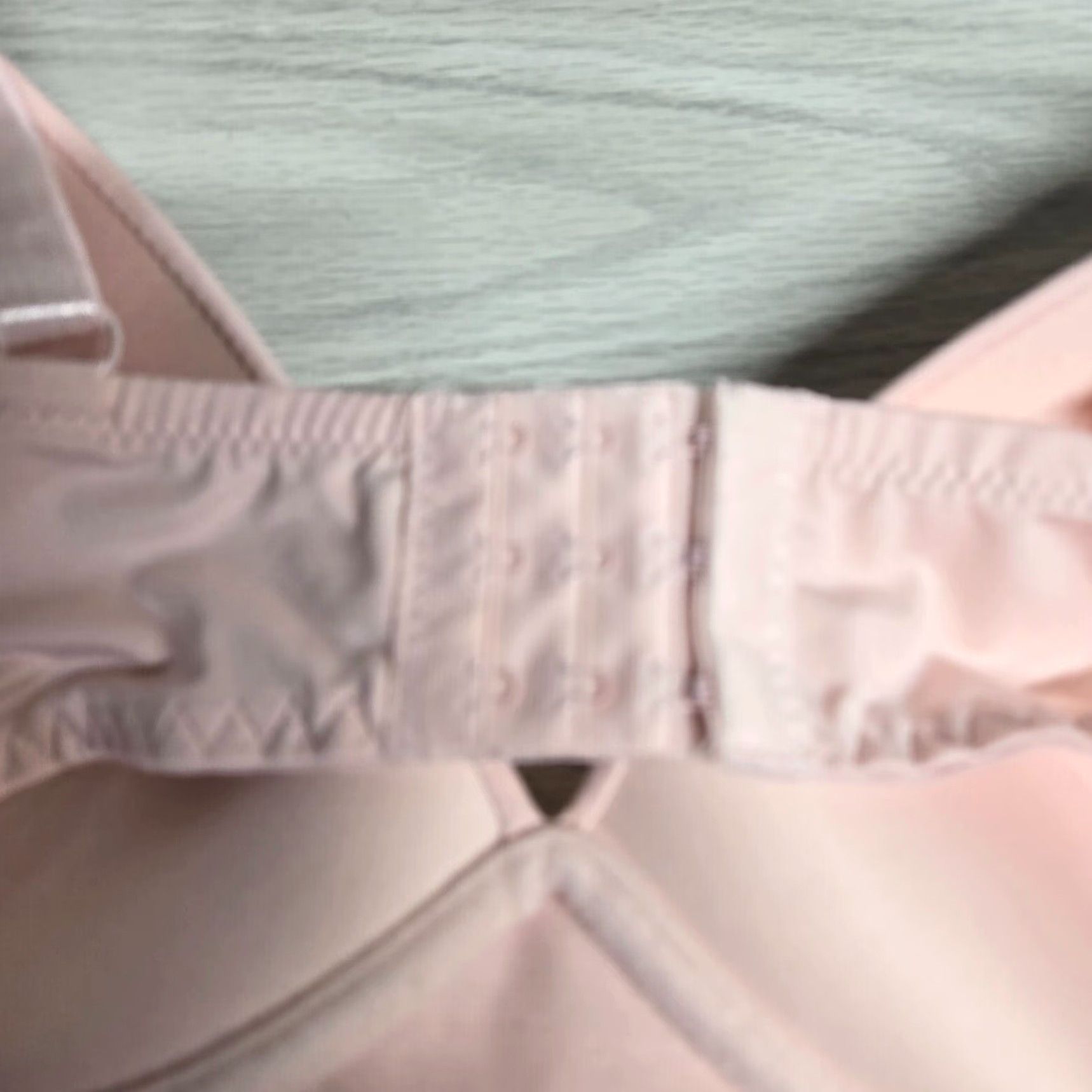 Laura Ashley Laura Ashley Women's Bra 40D Lightly Lined Pink Floral Underwire Wireless Back Closure 40 Band Style Bralette Size ONE SIZE - 3 Thumbnail