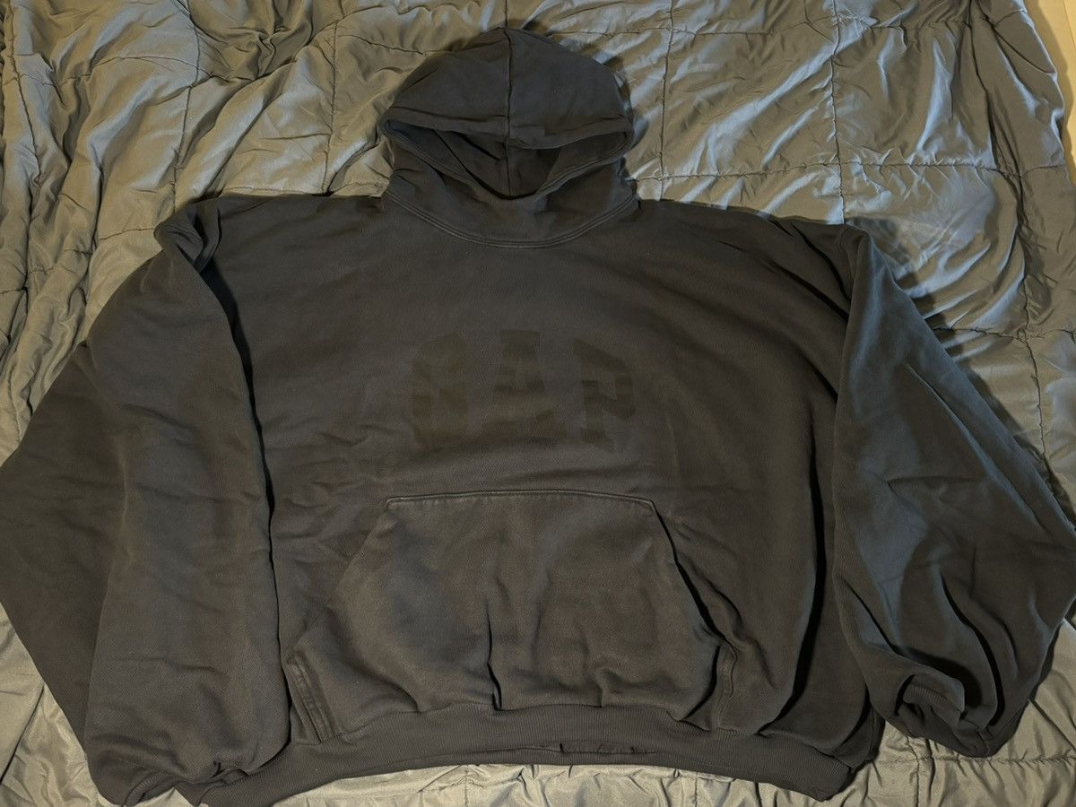 Balenciaga × Gap × Kanye West Yeezy Gap Engineered by Balenciaga Dove Hoodie Size US L / EU 52-54 / 3 - 9 Thumbnail