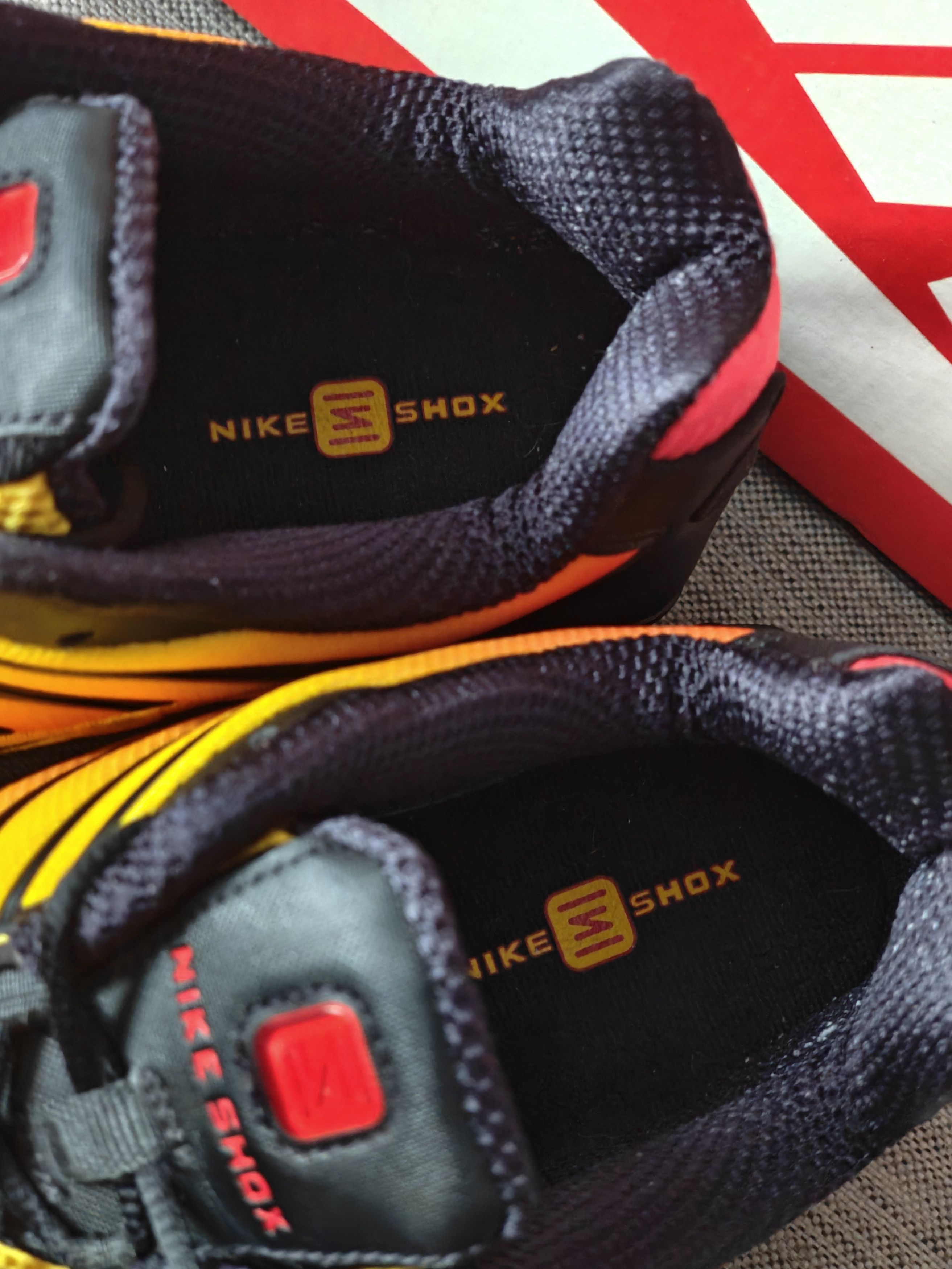 Nike Rare NIKE Shox TL "Sunrise Gradient" 44 Black Yellow Red Size US 10 / EU 43 - 6 Thumbnail