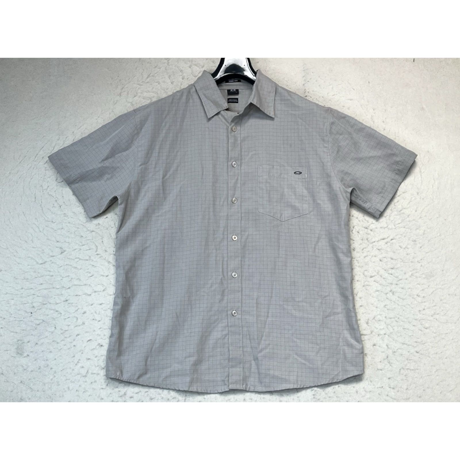 Oakley Oakley Button-Up Short Sleeve Shirt Beige Squares Men's Size Large Pockets Bre breathable Easy Care Lightweight Checkbox? Size US L / EU 52-54 / 3 - 2 Thumbnail