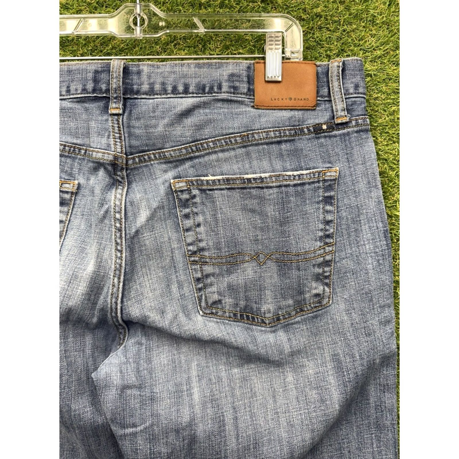 Lucky Brand Lucky Brand Jeans Mens 38X32 221 Original Straight USA Made White Oak Cone Blue Denim Regular 5-Pocket 38 Inseam Womens? Mens Size US 38 / EU 54 - 4 Thumbnail