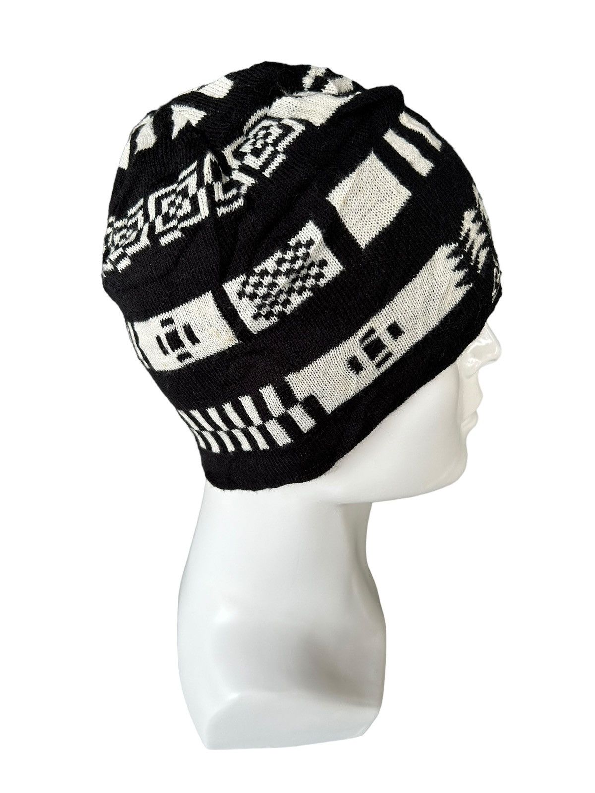 20471120 × Japanese Brand Vintage Screamer Nice Design Beanie Hats skowcap Size ONE SIZE - 2 Thumbnail