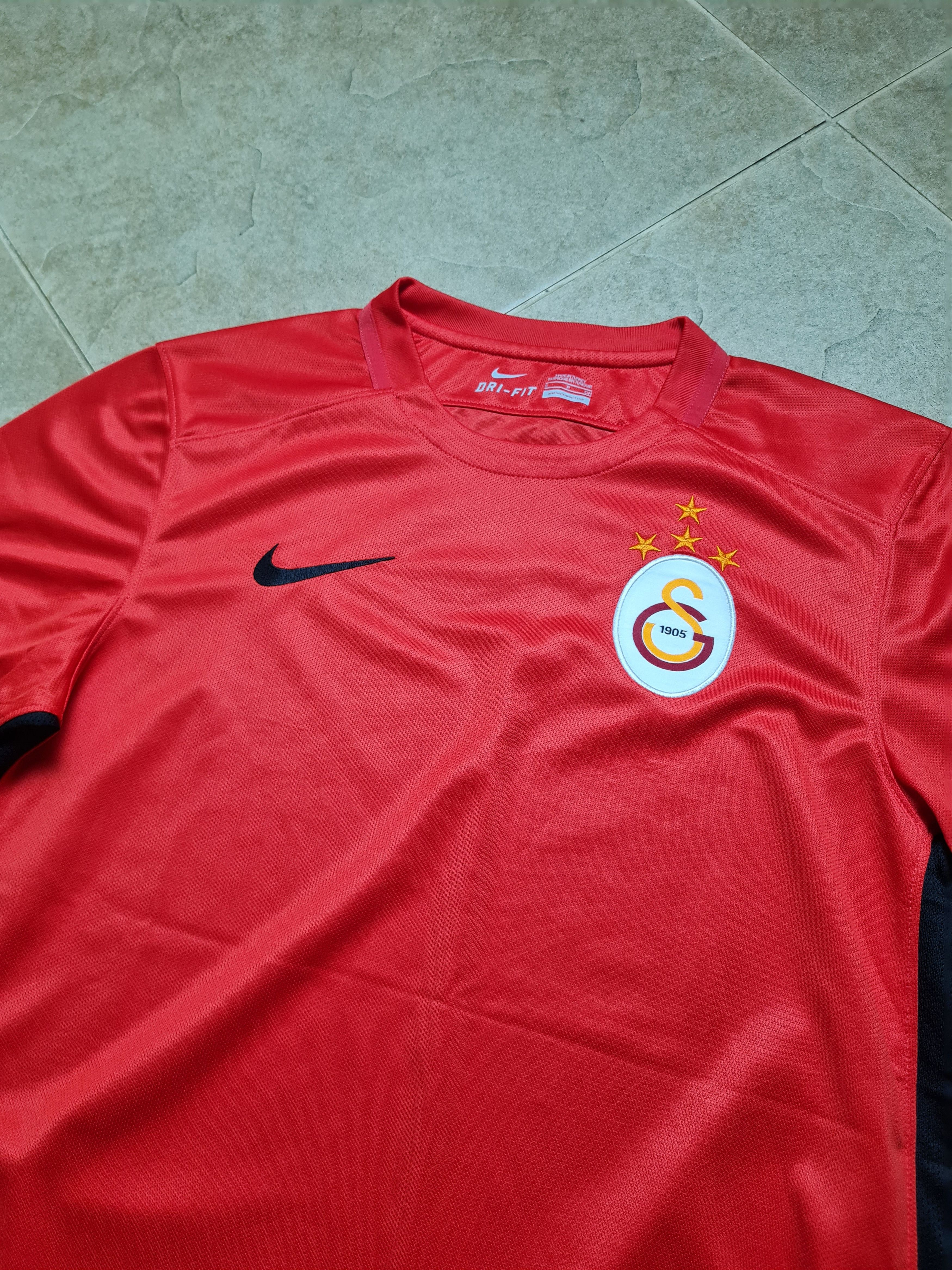 Nike JERSEY NIKE GALATASARAY 2015/16 THIRD SHIRT 658812-697 Size US S / EU 44-46 / 1 - 10 Thumbnail