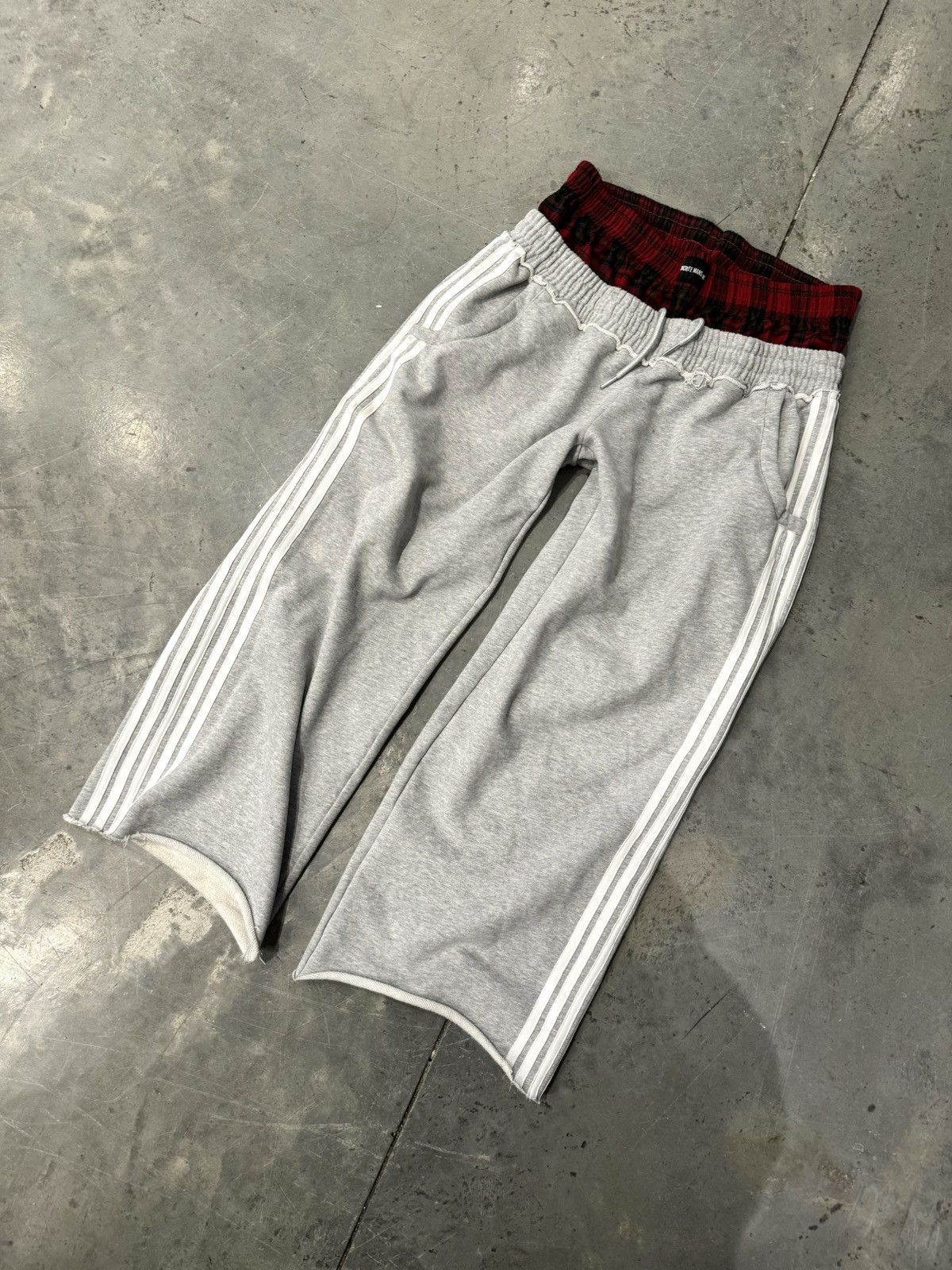Other Concrete Mansions “Track Sweats” Size US 32 / EU 48 - 3 Thumbnail