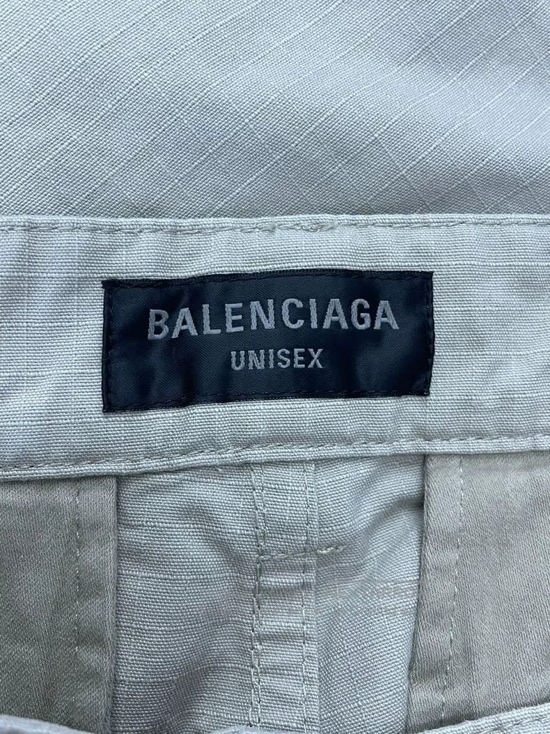 Balenciaga Balenciaga size XS Light Colored Detachable Work Pants Siz Size US 27 - 4 Thumbnail