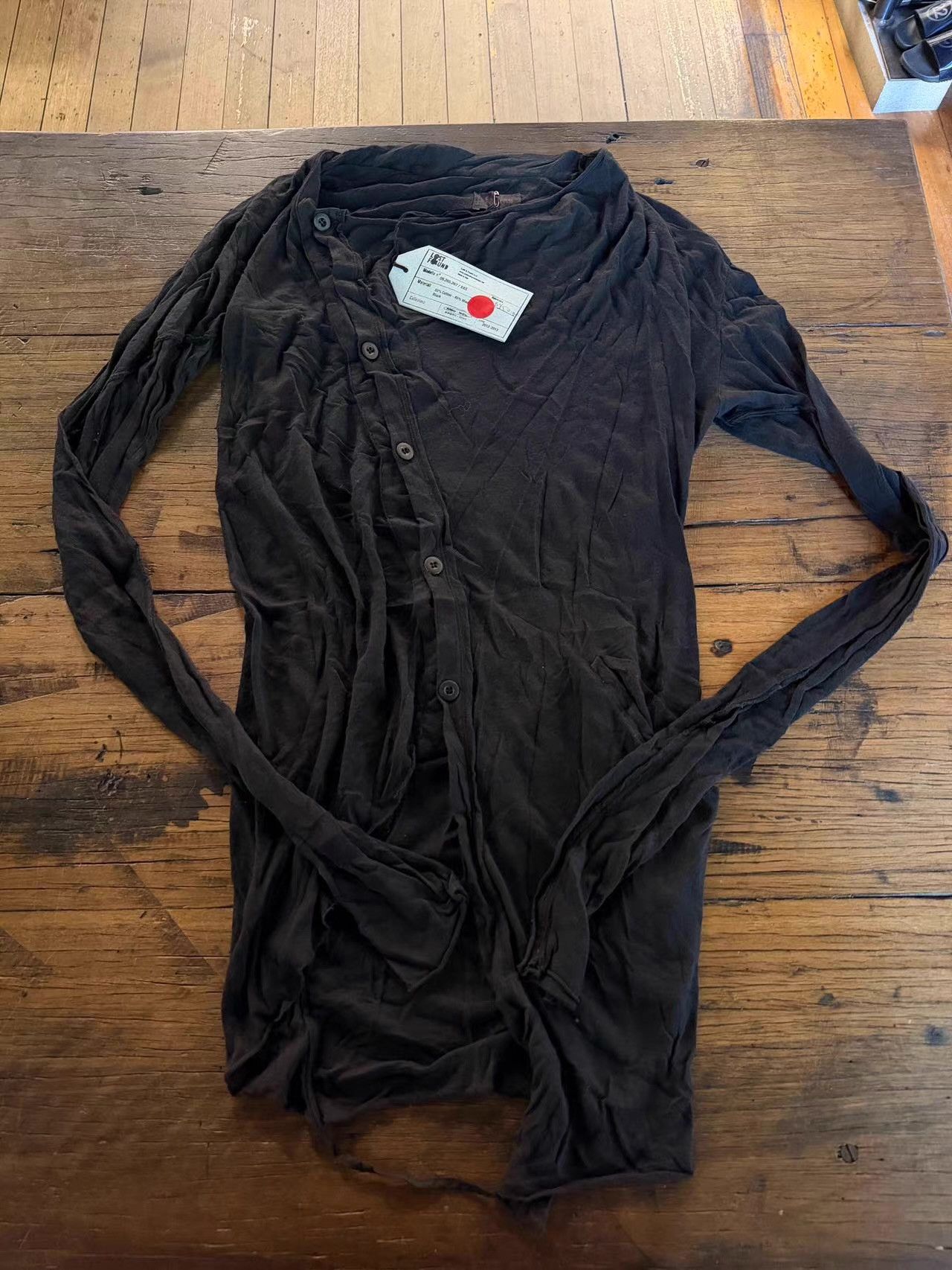 Lost & Found Ria Dunn LOST&FOUND 2012 Black Diagonal‑Button Cardigan Ｑ25 Size US XXS / EU 40 - 1 Thumbnail