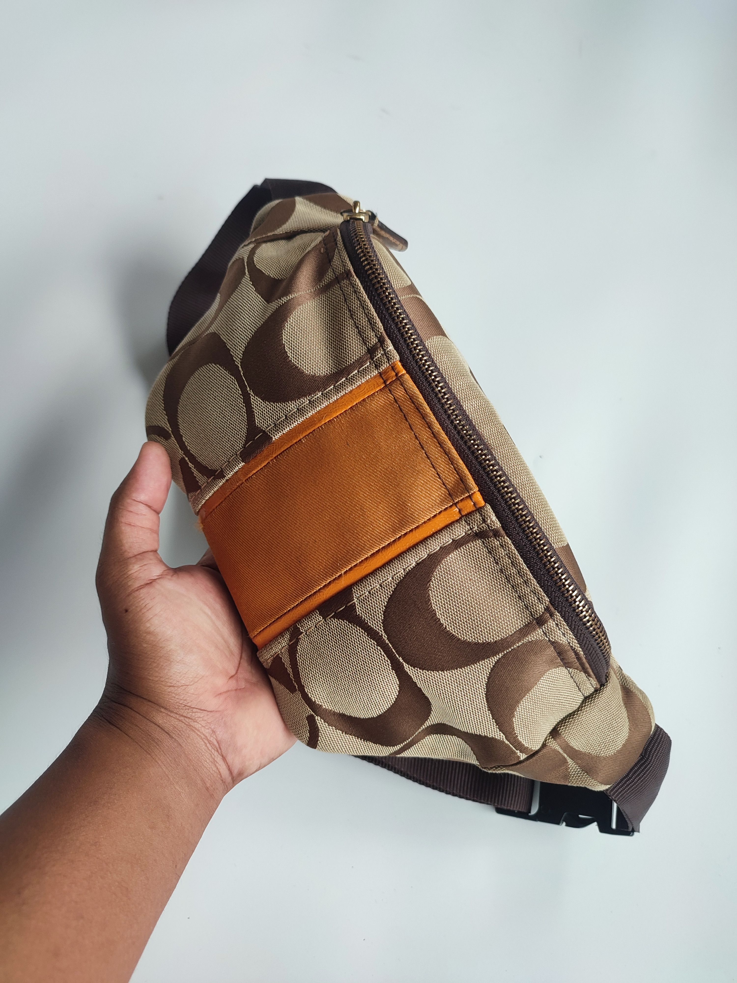 Coach × Designer COACH CC LOGO POUCHBAG Size ONE SIZE - 5 Thumbnail
