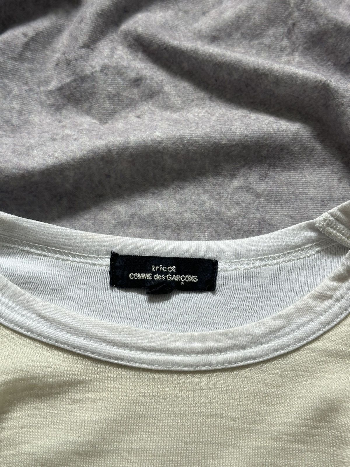 Tricot Comme des Garcons Tricot Comme Des Garcons Womens Off White Ruffle Sleeves Tee Size S / US 4 / IT 40 - 8 Thumbnail