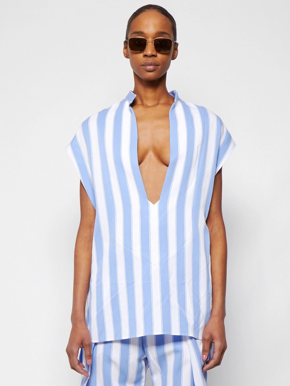 Balmain o1y0625 T-Shirt in Light Blue/White Size S / US 4 / IT 40 - 2 Thumbnail