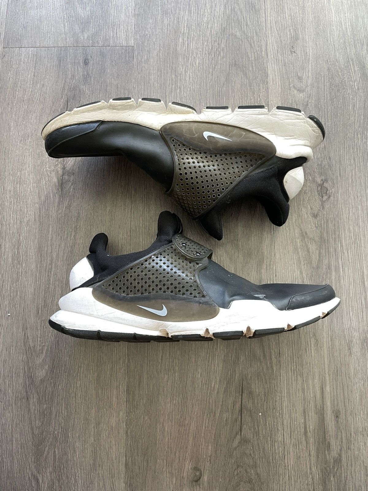 Nike Nike “Sock Dart” Black Leather Shoes (Sz.11) Size US 11 / EU 44 - 1 Thumbnail