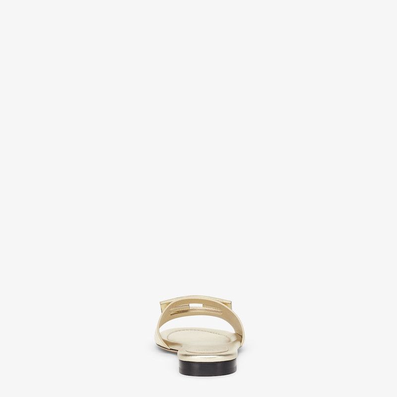 Fendi o1s1wg110426 Baguette in Golden Size US 5 / IT 35 - 3 Thumbnail
