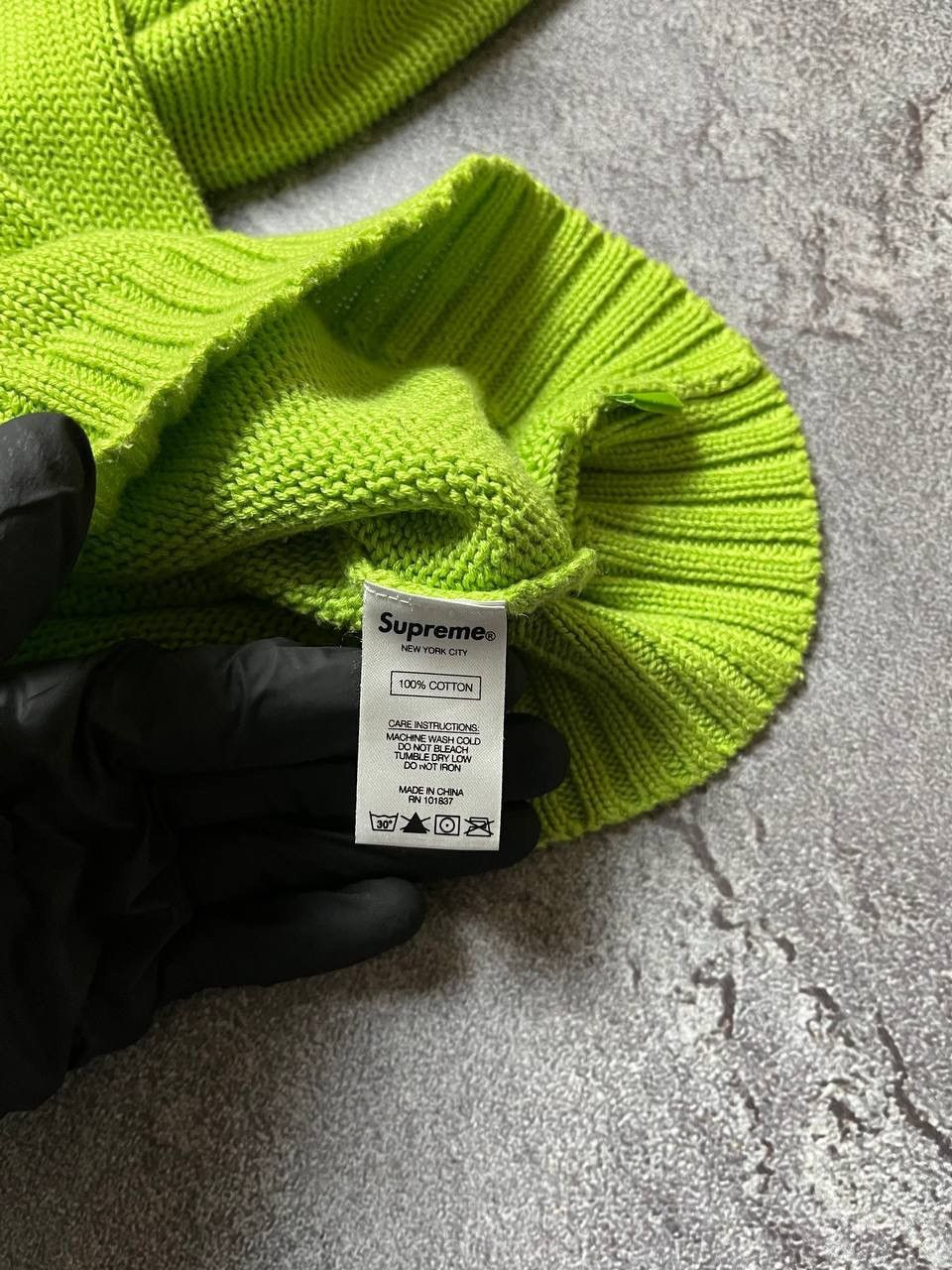 Supreme Supreme Back Logo Neon Green Crewneck Sweater Pullover L Size US L / EU 52-54 / 3 - 12 Thumbnail