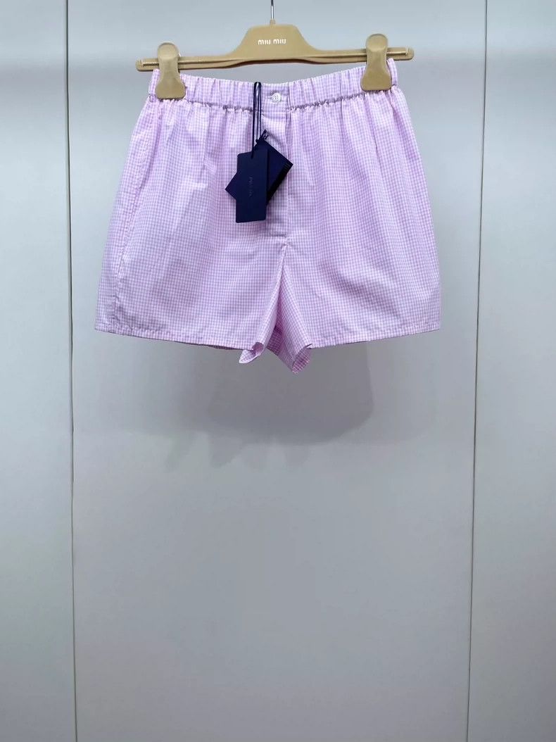 Prada Prada Cherry blossom pink plaid shorts 2505-Nextarrow Size 24" / US 00 / IT 34 - 1 Thumbnail