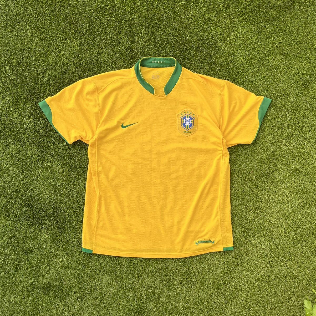 Nike Vintage Nike Brazil 2006 Football Jersey Ronaldo Era Shirt Size US XL / EU 56 / 4 - 1 Thumbnail