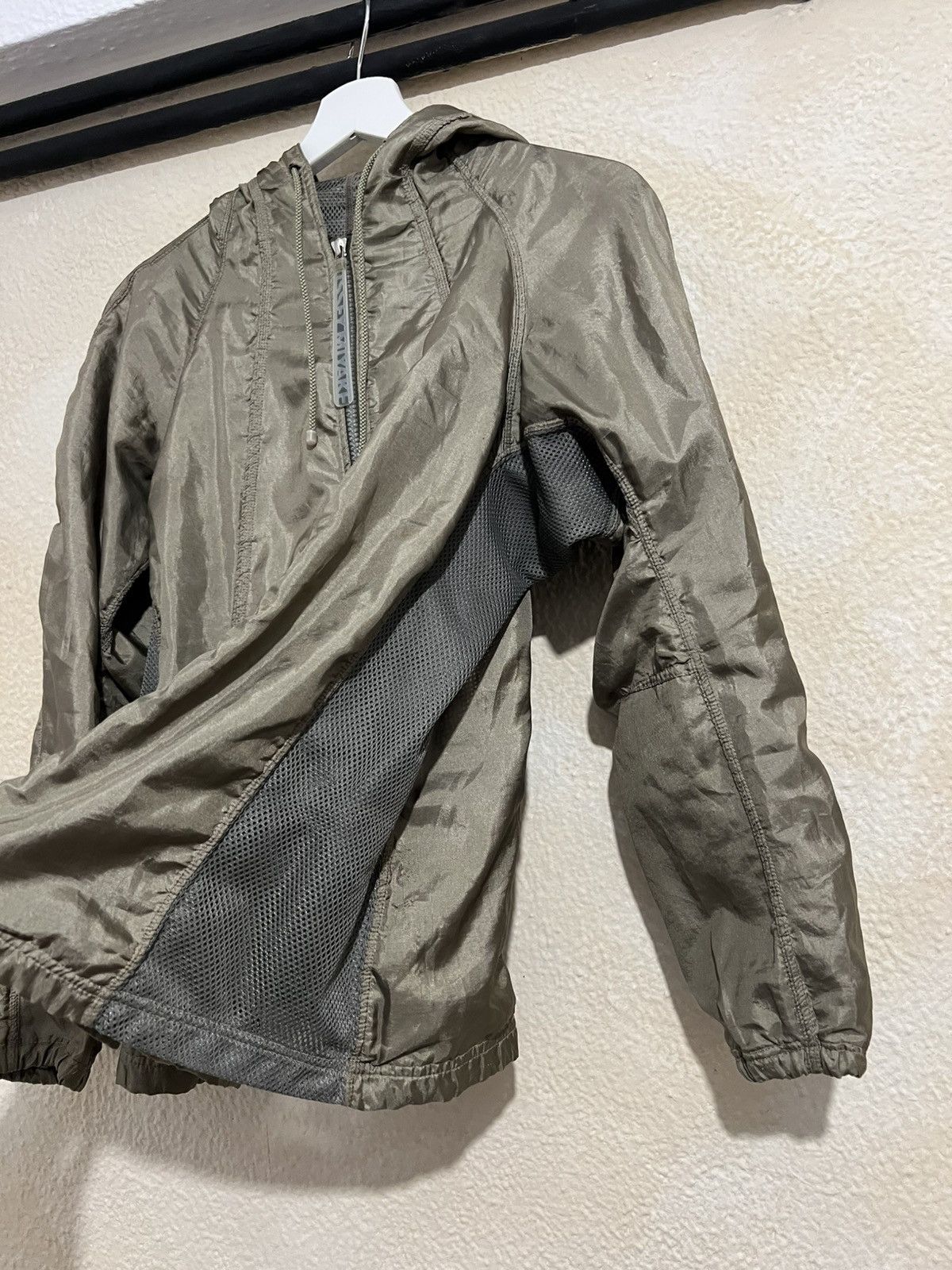 Issey Miyake × Japanese Brand × Vintage Issey Miyake khaki/Green Sage Mesh Windbreaker jacket Size L / US 10 / IT 46 - 8 Thumbnail