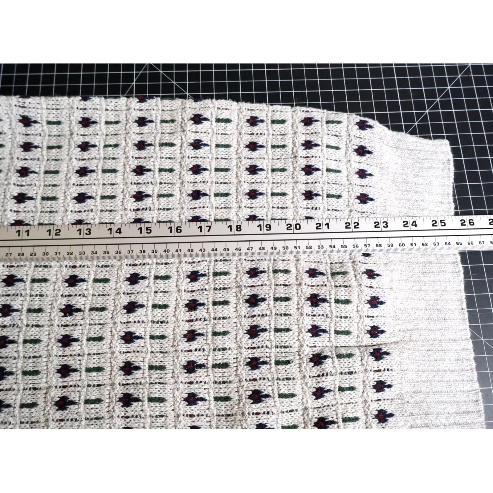 Vintage VINTAGE Towncraft Sweater Men’s Medium Gray Geometric Pattern Textured Knit Size US M / EU 48-50 / 2 - 6 Thumbnail
