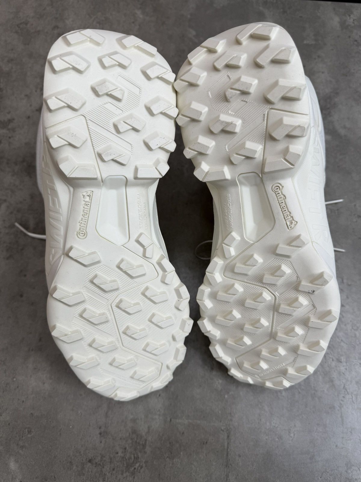 Yohji Yamamoto Adidas Y-3 Yohji Yamamoto Terrex Swift R3 Gore-Tex Size 7 Size US 7 / EU 40 - 9 Thumbnail