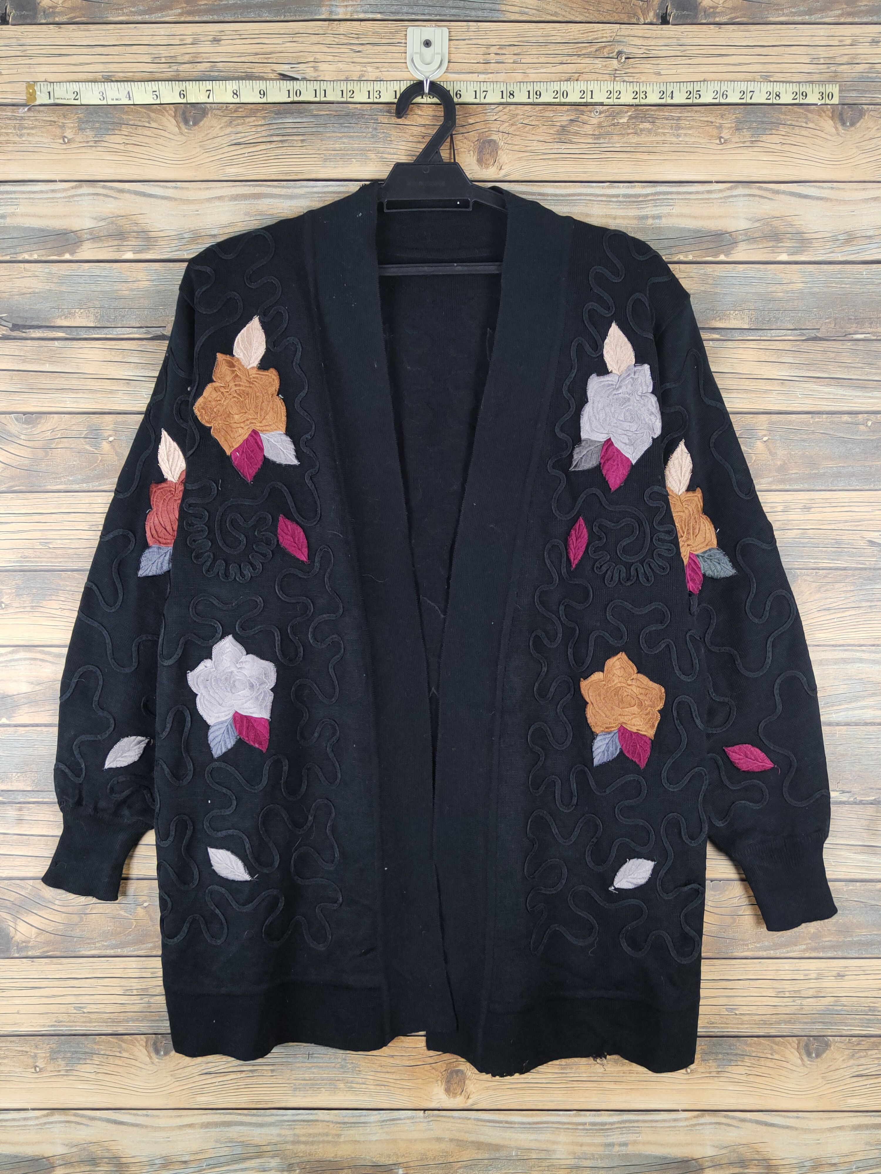 Vintage Japan ripped vintage Black Knitwear art Cardigan #W161628 Size L / US 10 / IT 46 - 1 Thumbnail
