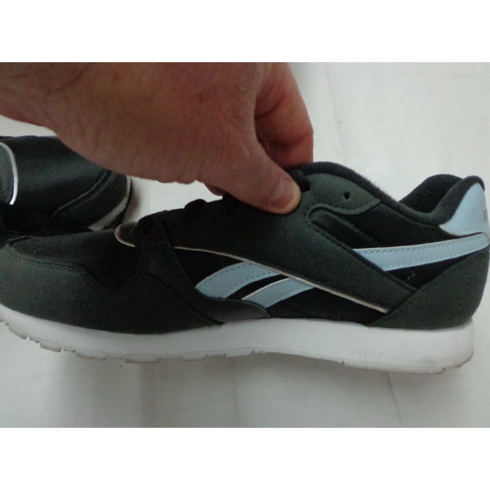 Reebok Pre Owned Reebok Women's Ultraflash Sneaker Size 9 Dark Grey Gray Sneakers Ultraflash Women US 9 Shoes Sneaker Athletic Lace Up 90s Theme? Size US 9 / IT 39 - 7 Thumbnail