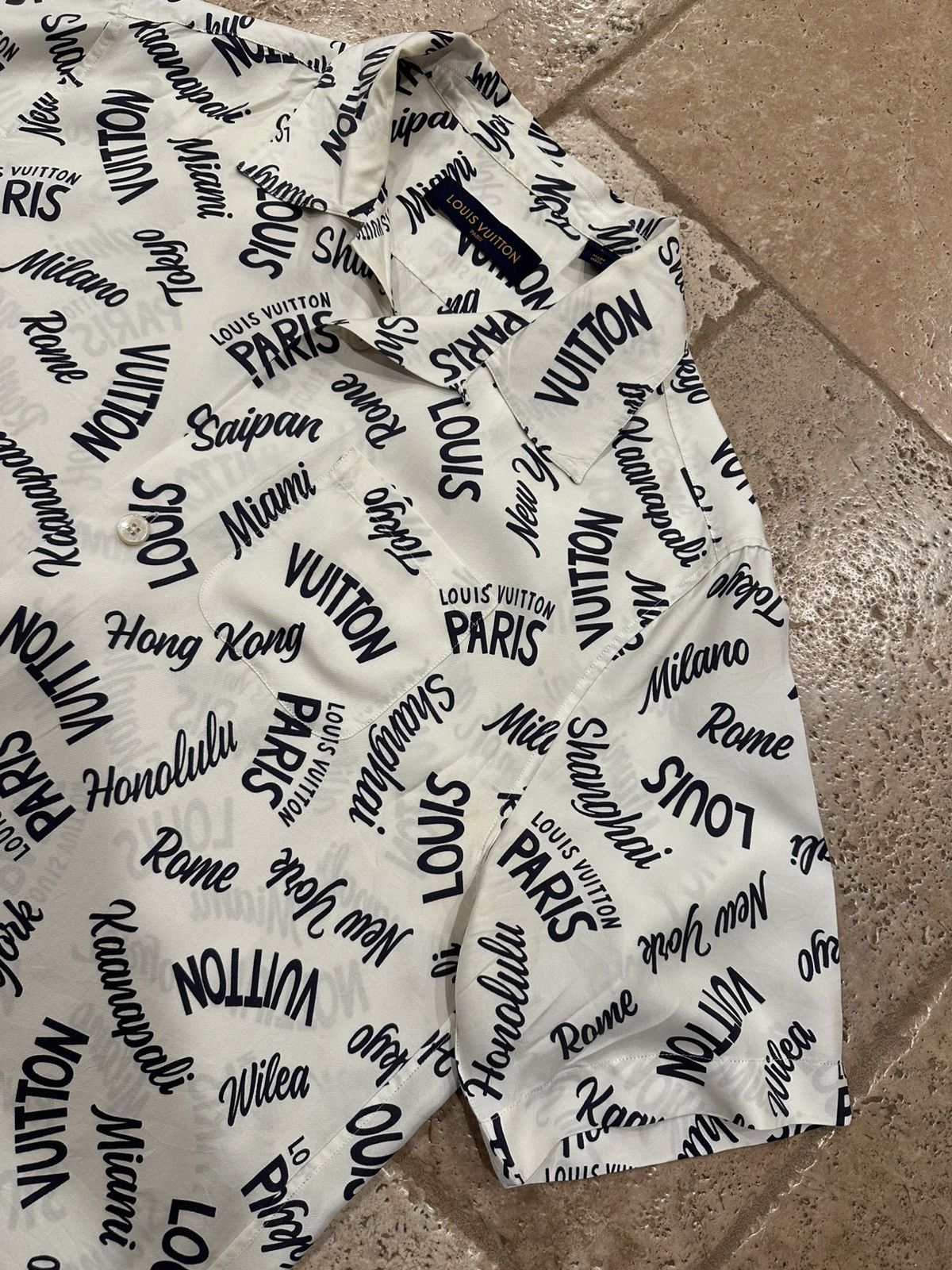 Kim Jones Louis Vuitton Kim Jones SS18 Cities White Silk Button Shirt Size US L / EU 52-54 / 3 - 5 Thumbnail