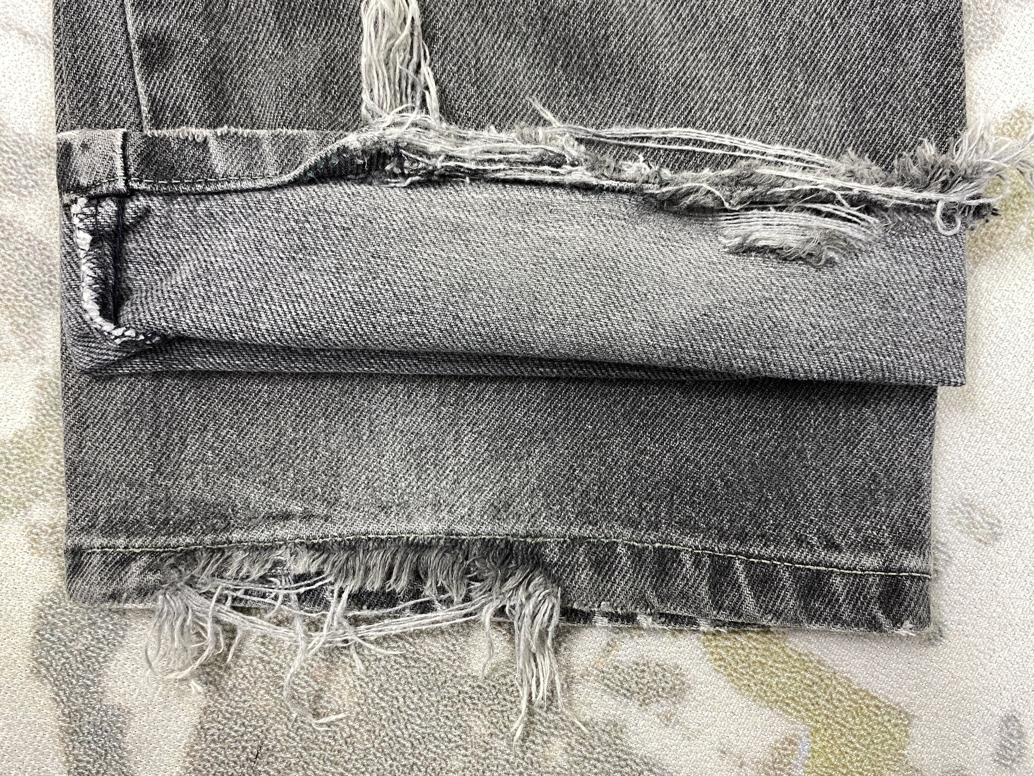 Levi's Distressed Grey Vintage Levi's 512 33x33 Denim -JN1928 Size US 33 - 11 Thumbnail